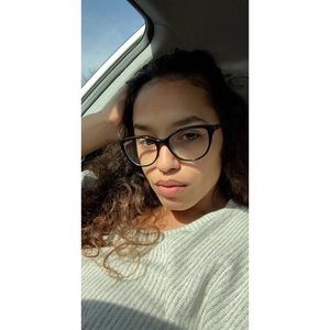 Meet your Posher, Amari